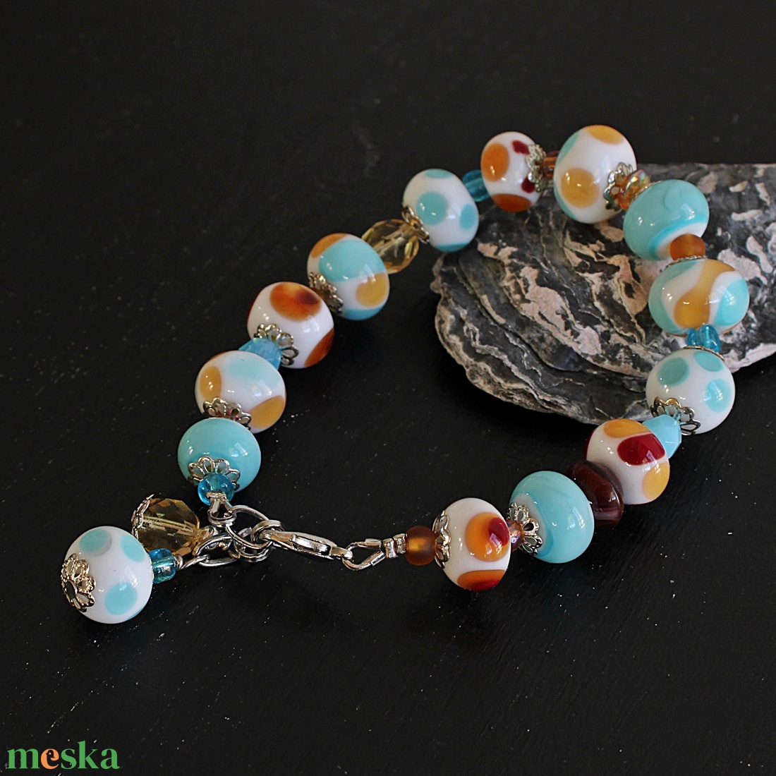Riviera - tengerparti hangulatú egyedi lámpagyöngy karkötő, MURÁNÓI üveg ékszer, klasszikus stílusú üvegékszer  - ékszer - karkötő - gyöngyös karkötő - Meska.hu