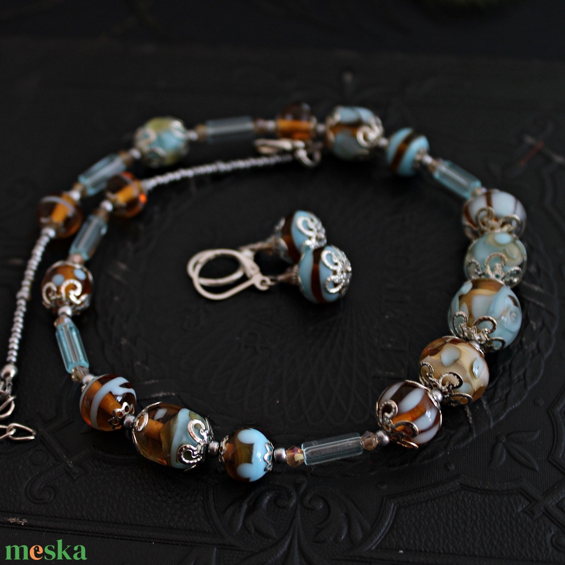 Marie - világoskék lámpagyöngy ékszerszett, klasszikus MURÁNÓI ÜVEG ékszer (nyaklánc +fülbevaló) - ékszer - ékszerszett - Meska.hu