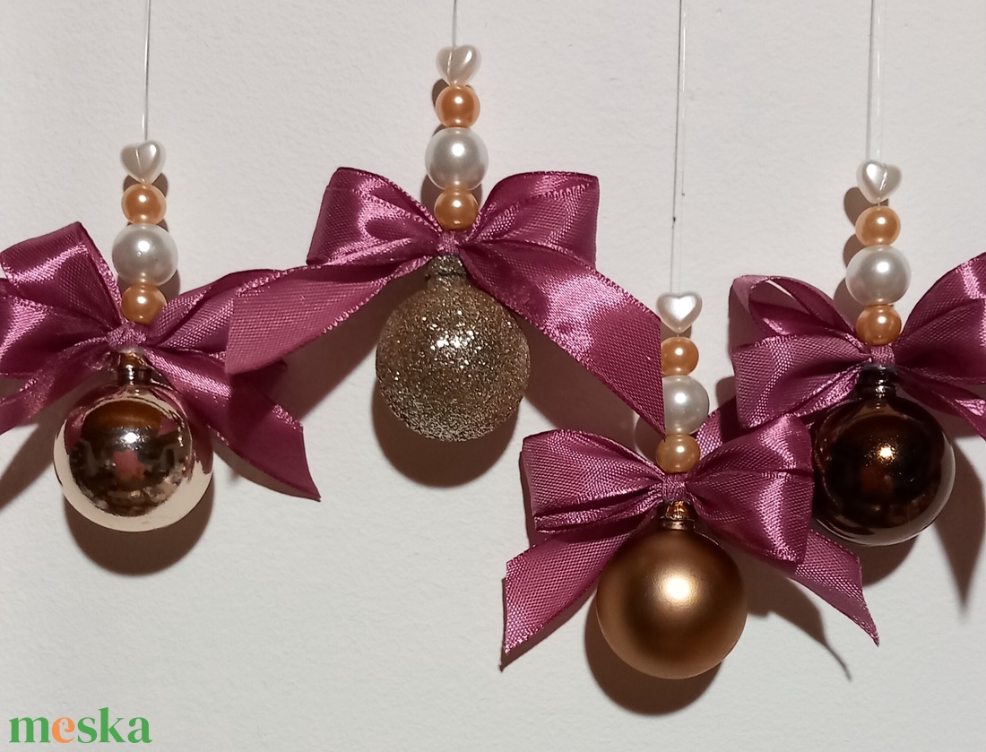 Gyönyörű, egyedi karácsonyfadíszek - karácsony - karácsonyi lakásdekoráció - karácsonyfadíszek - Meska.hu