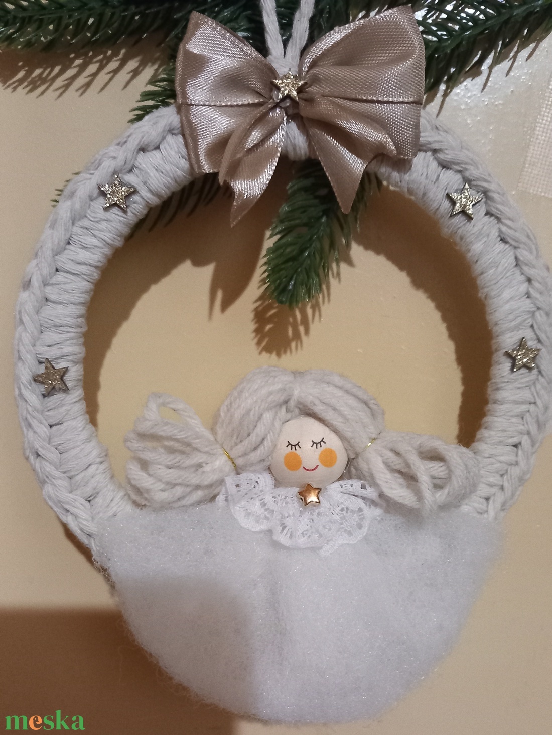 Angyalkás karácsonyfadísz - karácsony - karácsonyi lakásdekoráció - karácsonyfadíszek - Meska.hu
