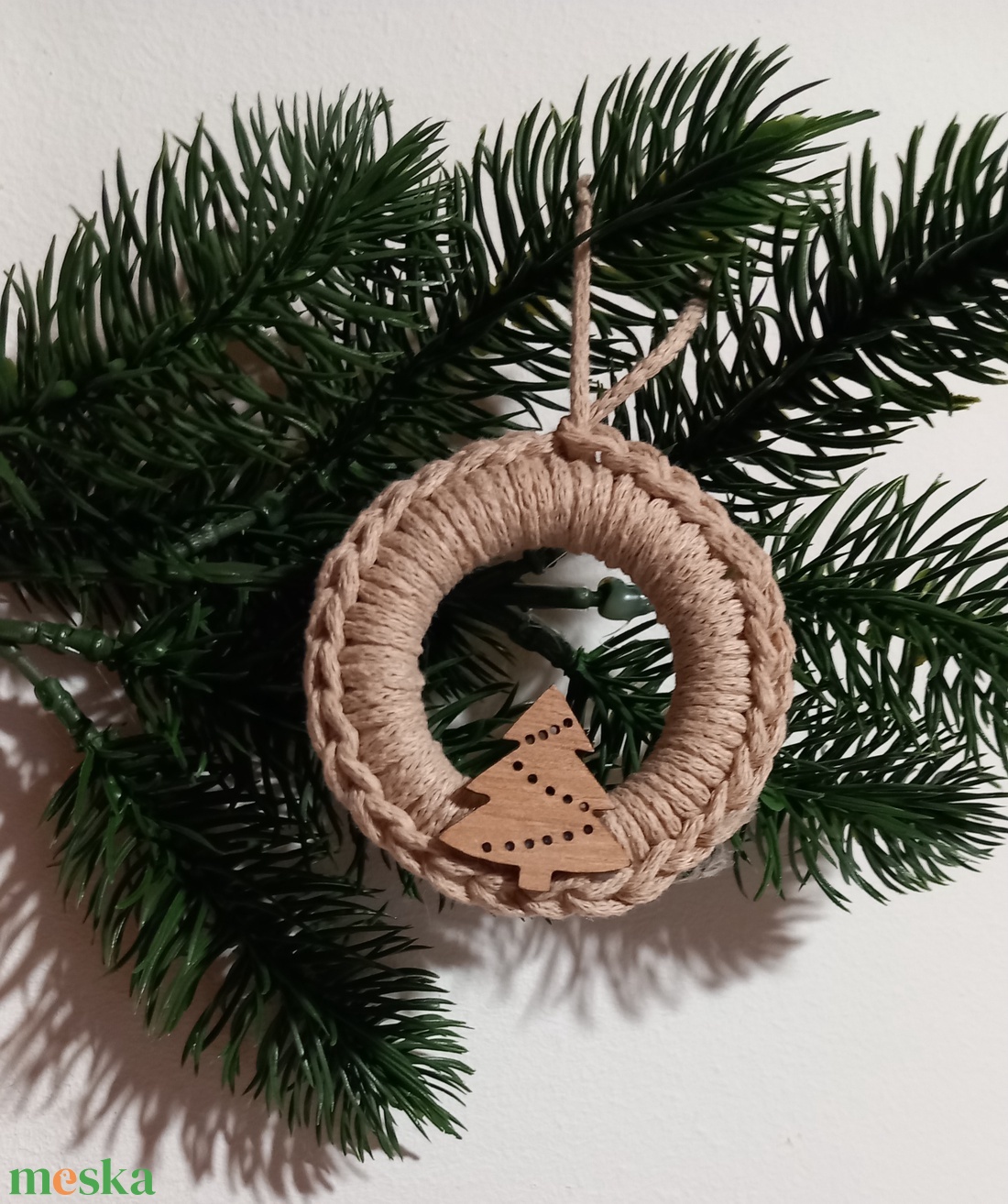 Makramé karácsonyfadíszek - karácsony - karácsonyi lakásdekoráció - karácsonyfadíszek - Meska.hu