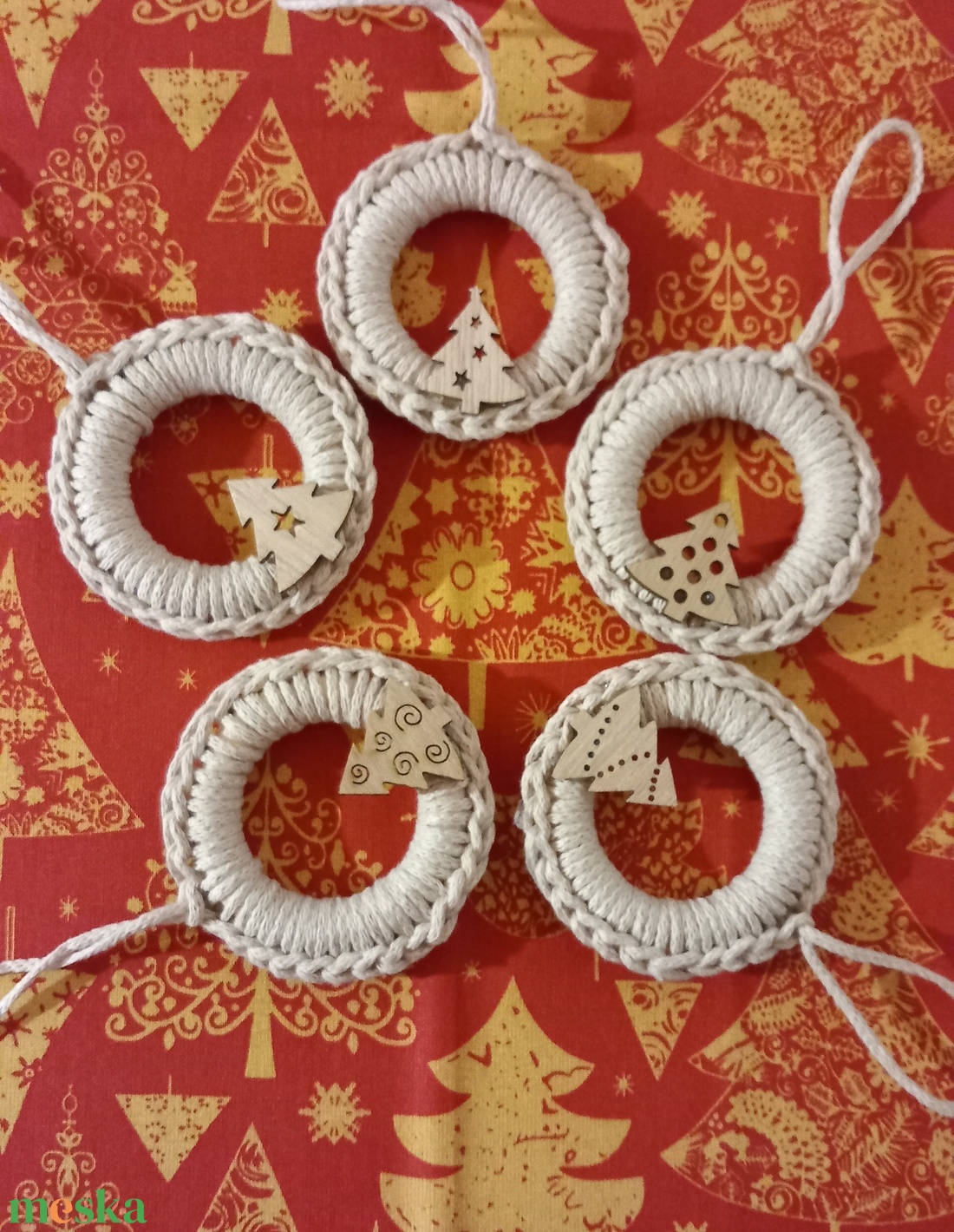 Makramé karácsonyfadíszek - karácsony - karácsonyi lakásdekoráció - karácsonyfadíszek - Meska.hu