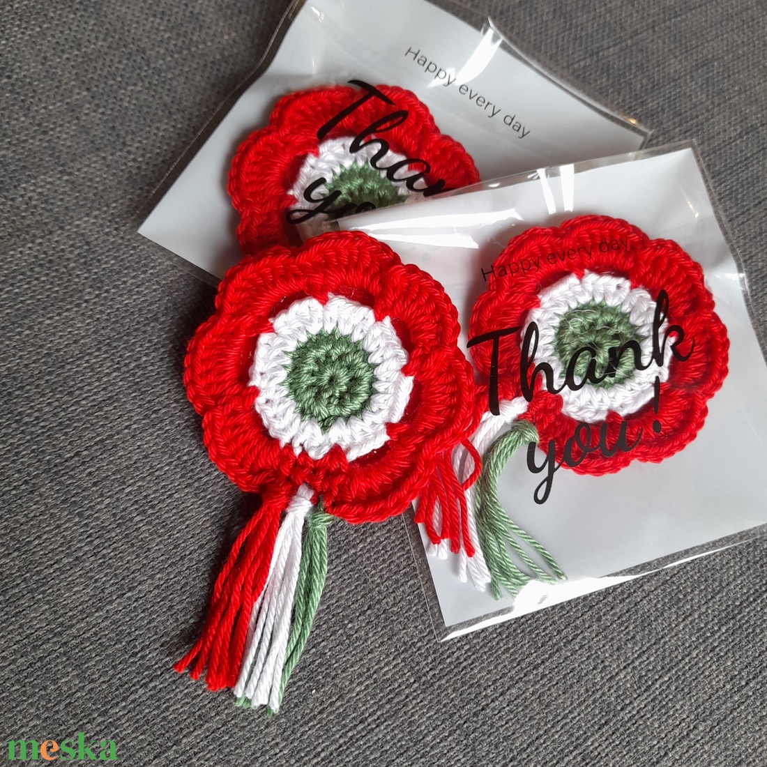 Horgolt kokárda - ékszer - kitűző és bross - Meska.hu