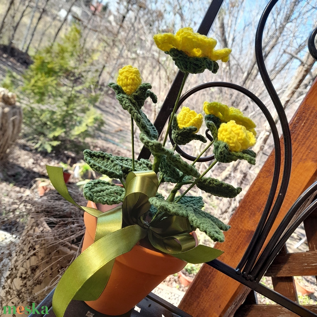 Horgolt cserepes rózsa - otthon & életmód - virágdekoráció - virágok - virágcsokor - Meska.hu