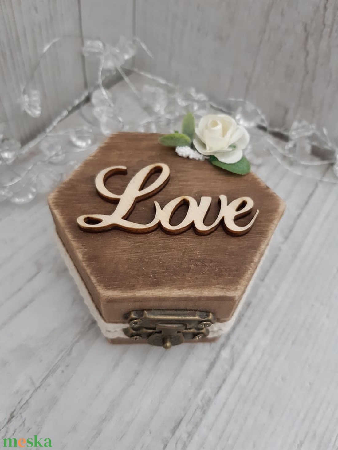 Romantikus, vintage hangulatú gyűrűtartó doboz esküvői ceremóniára, eljegyzésre, lánykérésre! - esküvő - kiegészítők - gyűrűtartó & gyűrűpárna - Meska.hu