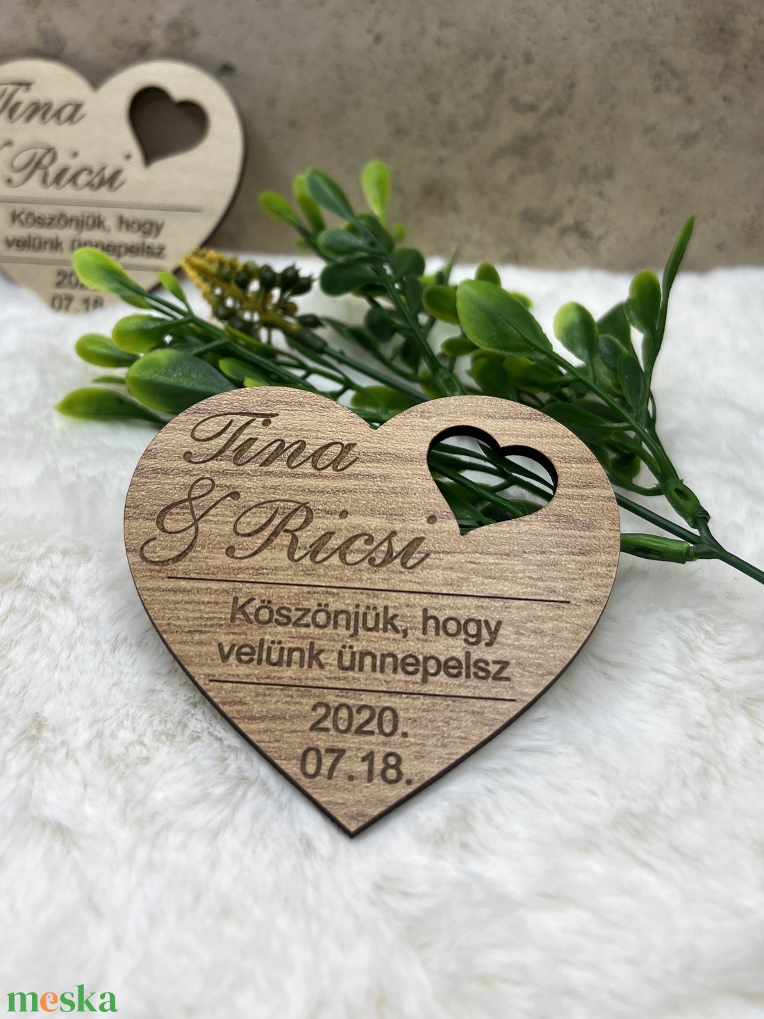 Köszönetajándék szívben a szív! Hűtőmágnessel is rendelhető - esküvő - emlék & ajándék - köszönőajándék - Meska.hu Köszönetajándék szívben a szív! Hűtőmágnessel is rendelhető - esküvő - emlék & ajándék - köszönőajándék - Meska.hu
