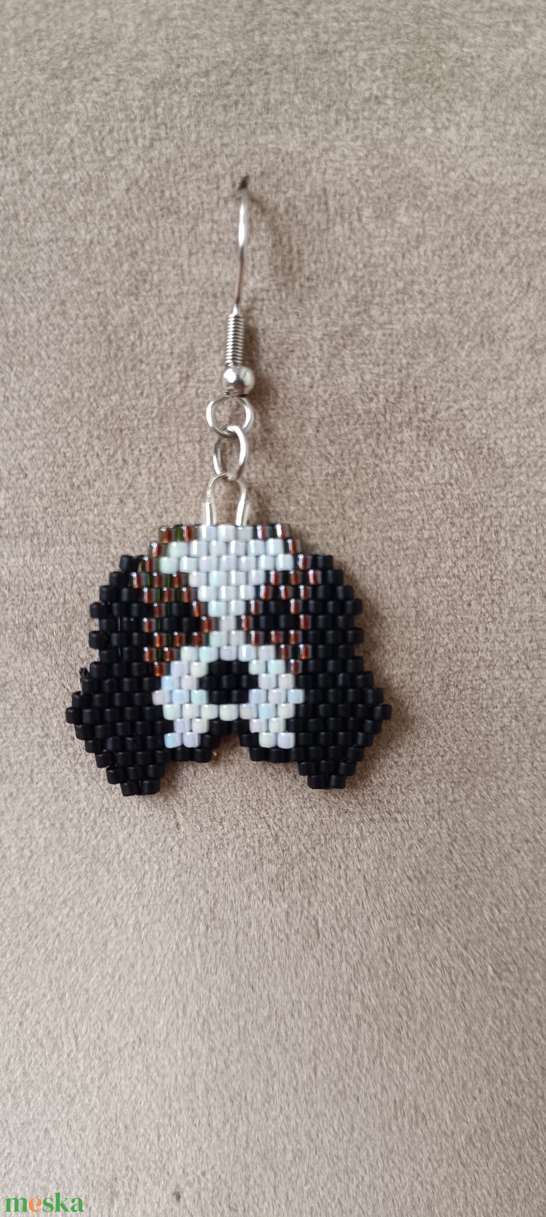 Cavalier King Charles spánieles fülbevaló üveggyöngyből - ékszer - fülbevaló - lógó fülbevaló - Meska.hu Cavalier King Charles spánieles fülbevaló üveggyöngyből - ékszer - fülbevaló - lógó fülbevaló - Meska.hu