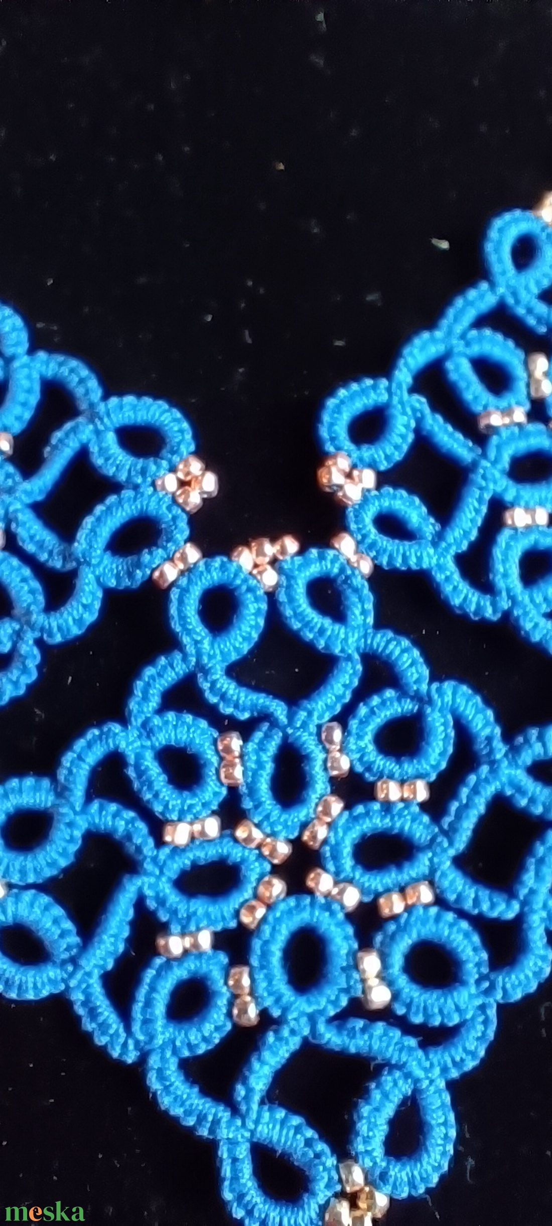 Hajócsipke nyakék üveggyöngy díszítéssel  - ékszer - nyaklánc - gyöngyös nyaklánc - Meska.hu