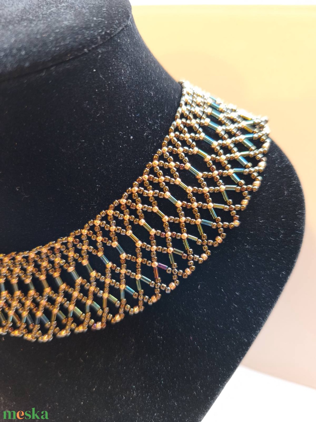 Gyöngygallér japán üveggyöngyből - ékszer - nyaklánc - gyöngyös nyaklánc - Meska.hu