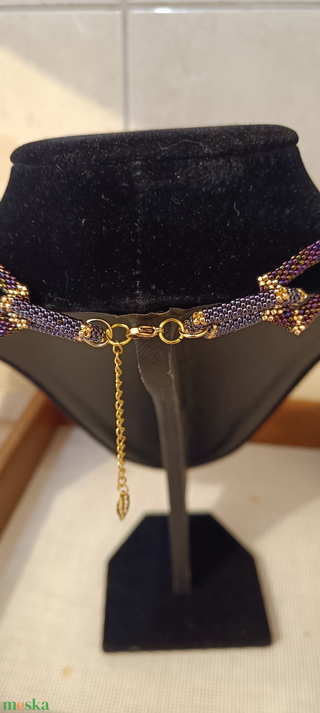 Színes lánc japán üveggyöngyből  - ékszer - nyaklánc - gyöngyös nyaklánc - Meska.hu