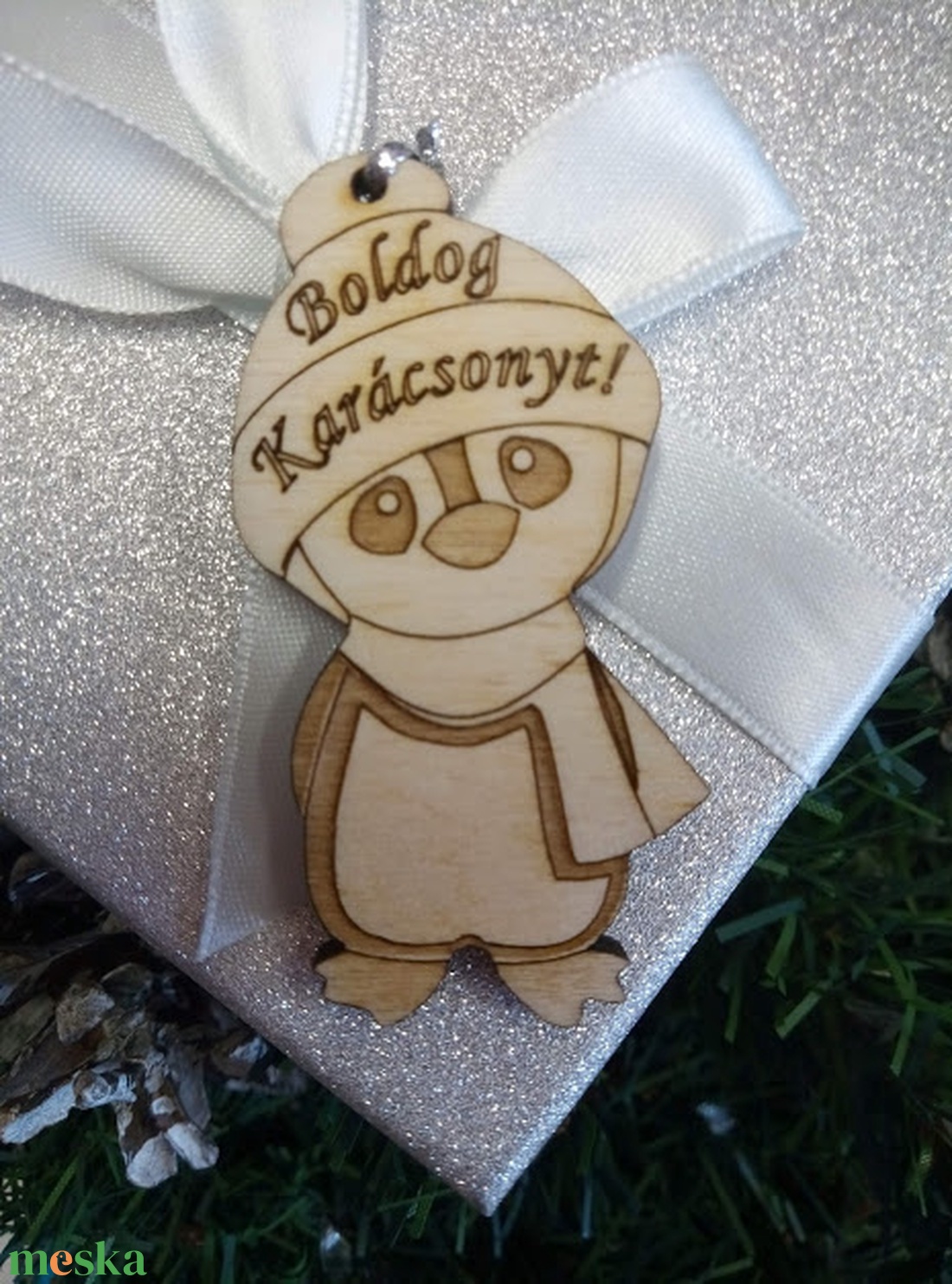 6 darabos szett:Cuki ajándékkísérők fából - karácsony - karácsonyi ajándékozás - karácsonyi ajándékcsomagolás - Meska.hu
