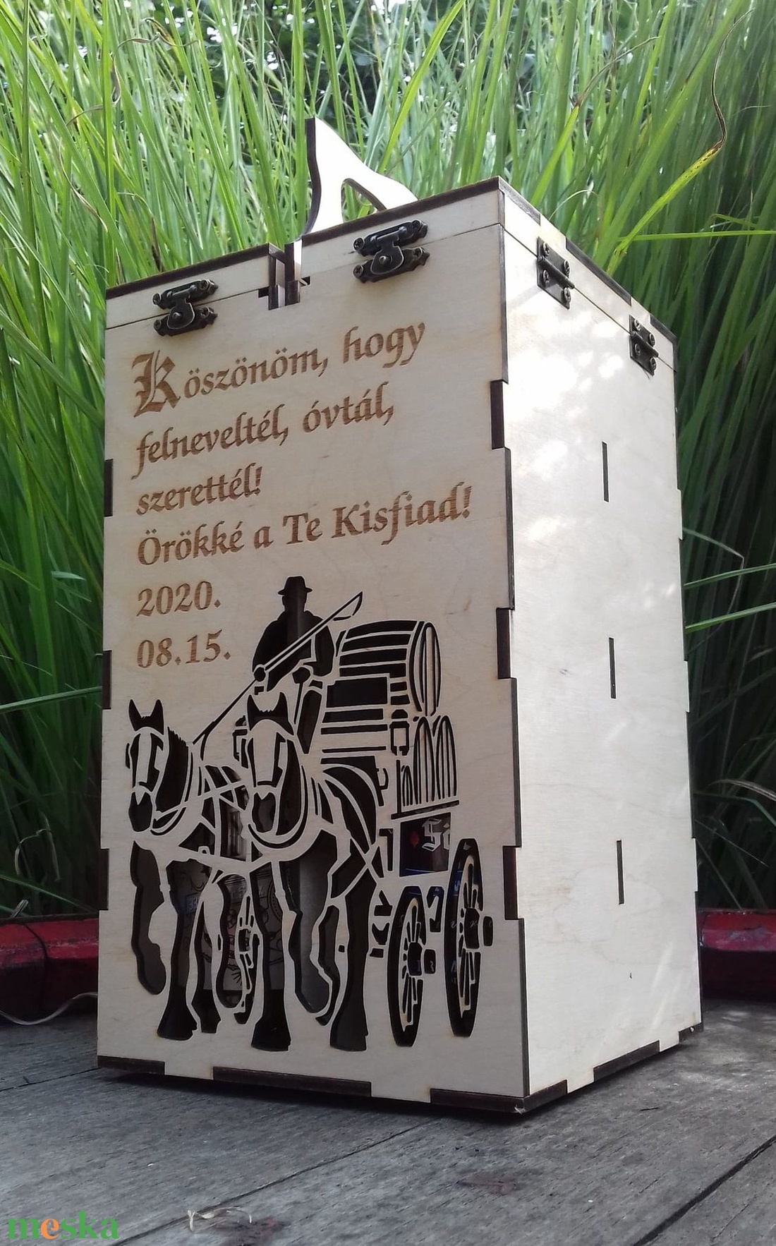 Szülőköszöntő: egyedi sörtartó fából - otthon & életmód - konyhafelszerelés, tálalás - italos kellékek - sörtartó - Meska.hu