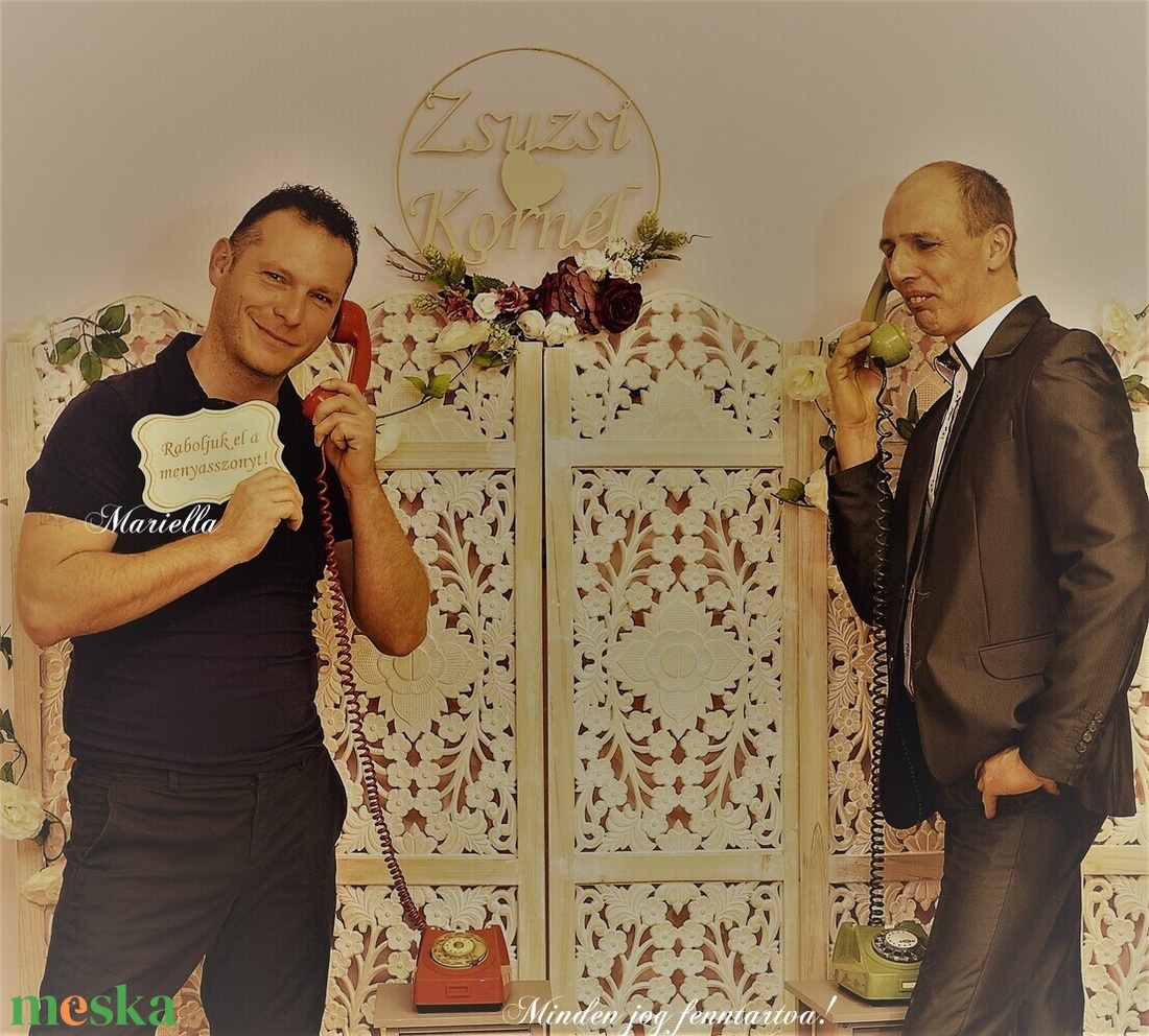 Raboljuk el a menyasszonyt! Esküvői vicces tábla fotózáshoz - esküvő - dekoráció - tábla & jelzés - Meska.hu Raboljuk el a menyasszonyt! Esküvői vicces tábla fotózáshoz - esküvő - dekoráció - tábla & jelzés - Meska.hu