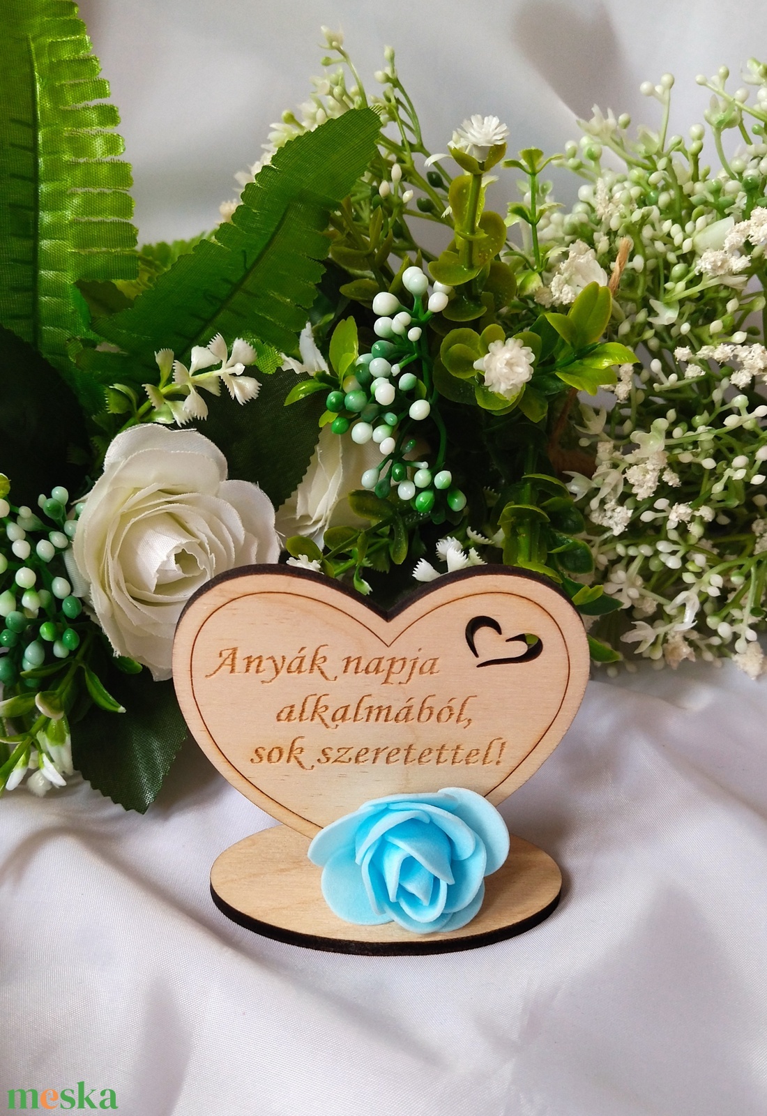 Rózsás szív (babakék) Anyák Napja- ajándék, ajándékkísérő - otthon & életmód - dekoráció - Meska.hu