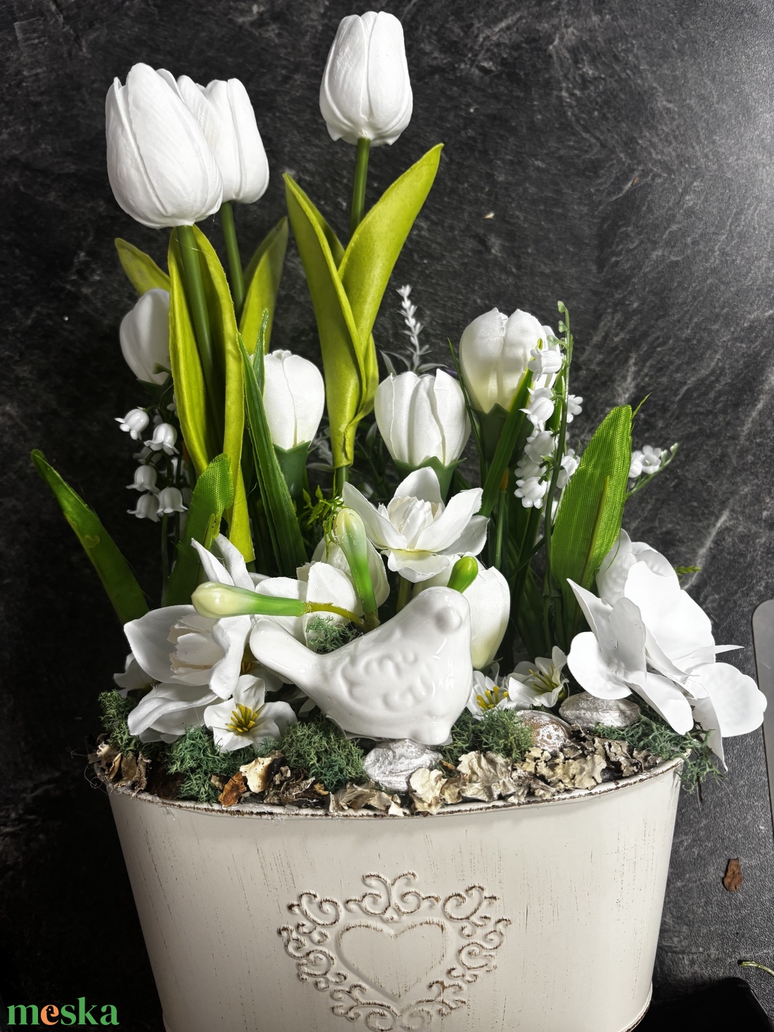 Tavaszi virágos asztaldísz  - otthon & életmód - dekoráció - asztal és polc dekoráció - asztaldísz - Meska.hu