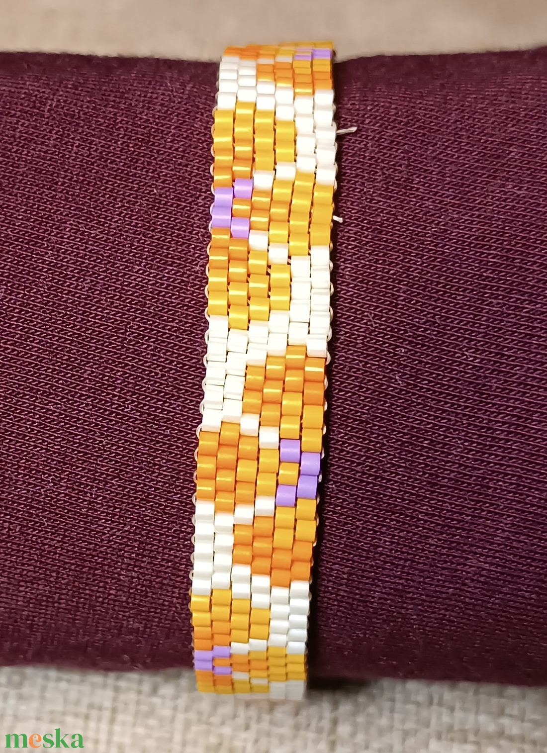 Gyöngy karkötő - tavaszi virágok - ékszer - karkötő - gyöngyös karkötő - Meska.hu