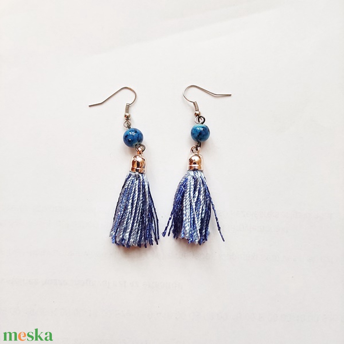 Életvidám bojtos fülbevaló - ékszer - fülbevaló - lógó fülbevaló - Meska.hu