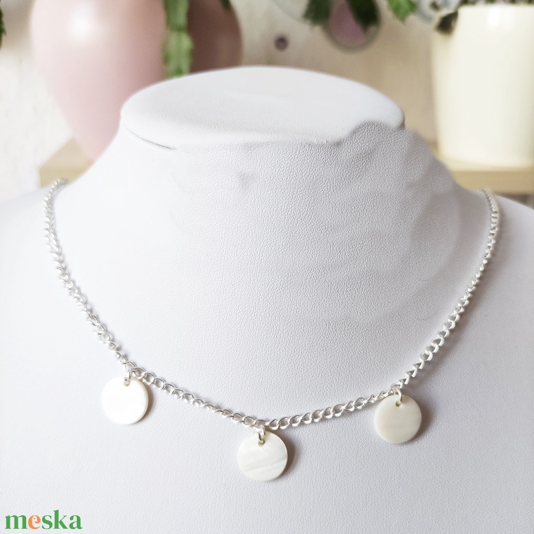 Nyaklánc 3 apró medállal - ékszer - nyaklánc - medálos nyaklánc - Meska.hu
