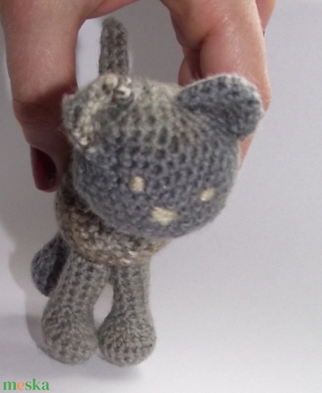 Maroknyi, nyakörves, mintás cica. Amigurumi horgolt cicagyerek - - Meska.hu Maroknyi, nyakörves, mintás cica. Amigurumi horgolt cicagyerek - - Meska.hu
