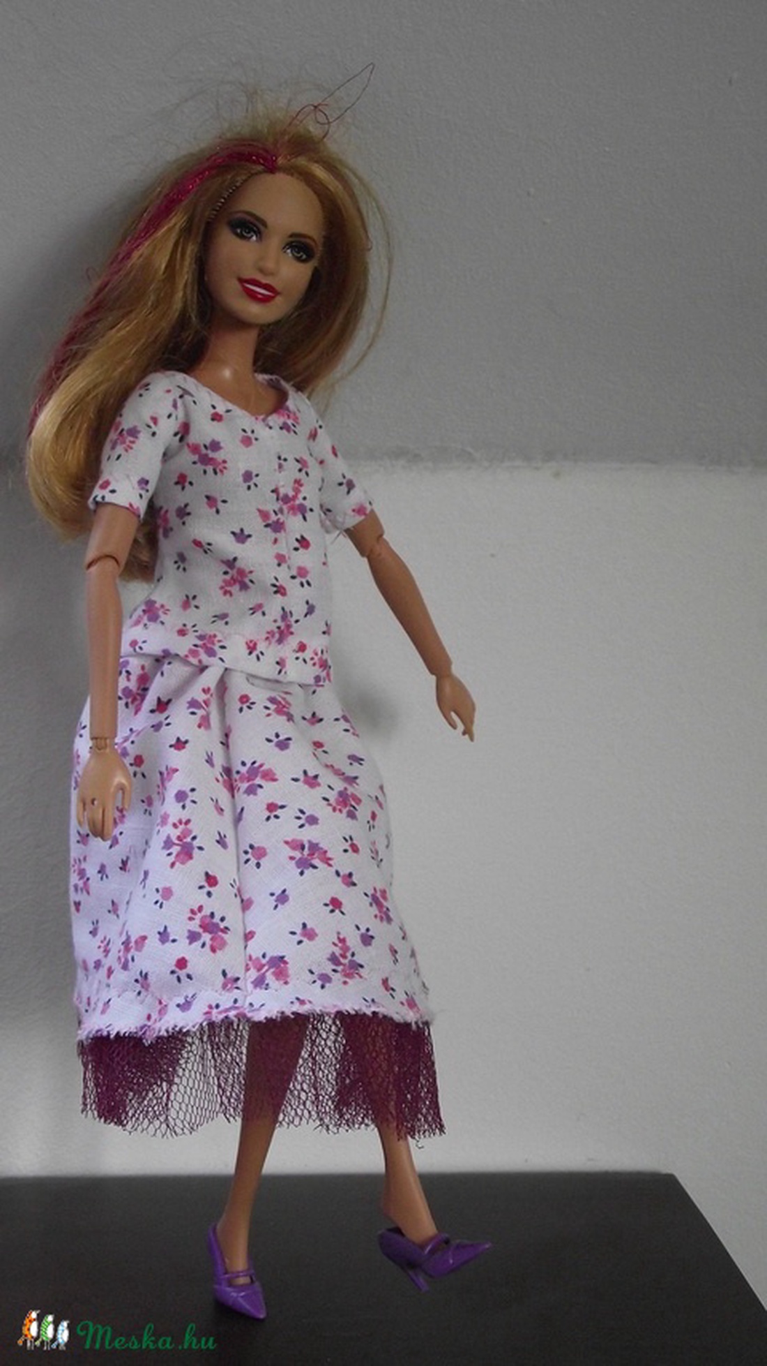 Bő, tüll aljú szoknya és virágos blúz - Babaruha 25-28 cm-es barbie-típusú babára - - Meska.hu Bő, tüll aljú szoknya és virágos blúz - Babaruha 25-28 cm-es barbie-típusú babára - - Meska.hu