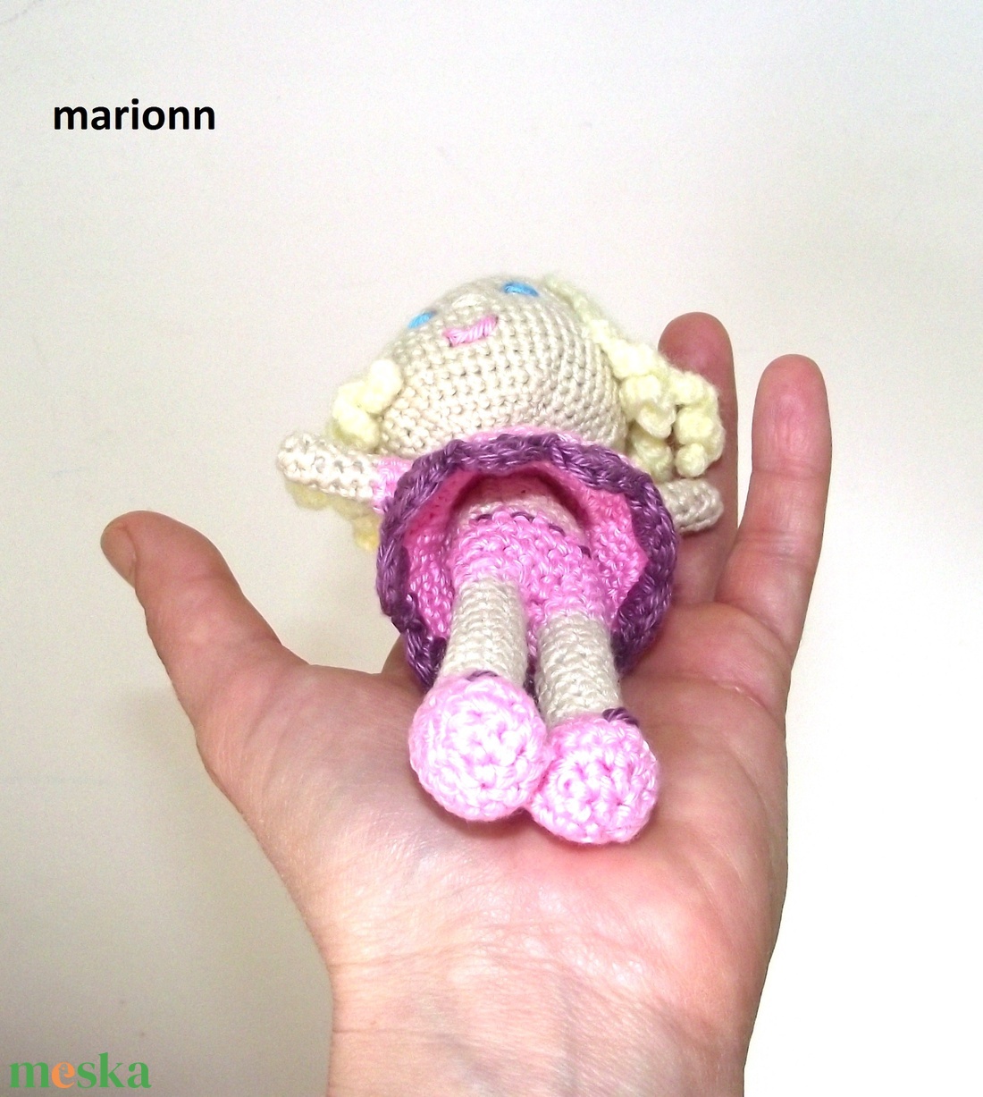 Amigurumi horgolt baba - PDF minta, leírás - játék & sport - plüssállat & játékfigura - más figura - plüssállat & játékfigura - Meska.hu Amigurumi horgolt baba - PDF minta, leírás - játék & sport - plüssállat & játékfigura - más figura - plüssállat & játékfigura - Meska.hu