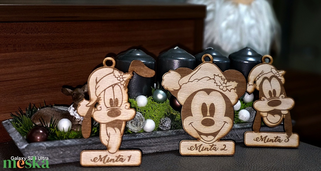 Mickey névreszóló Disney karácsonyi figurák - karácsony - karácsonyi lakásdekoráció - karácsonyfadíszek - Meska.hu