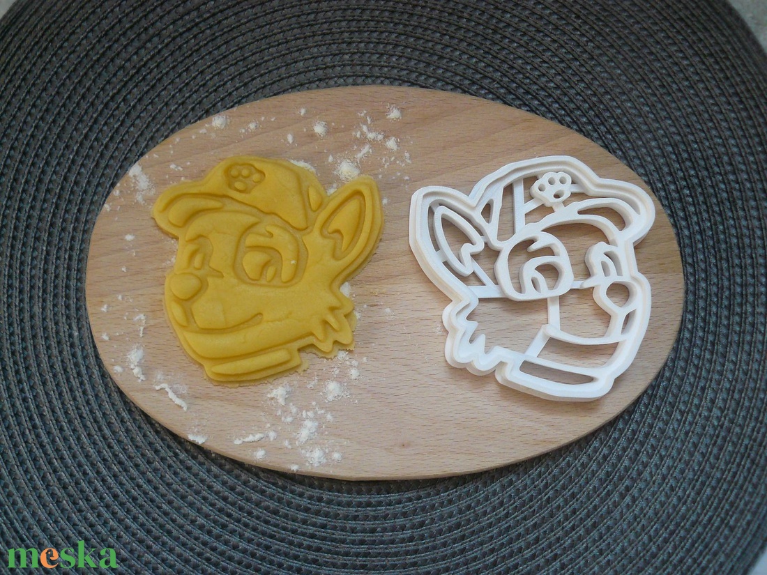 Mancs őrjárat (paw patrol) Rocky kiszúró forma - otthon & életmód - konyhafelszerelés, tálalás - sütés, főzés - sütikiszúró - Meska.hu