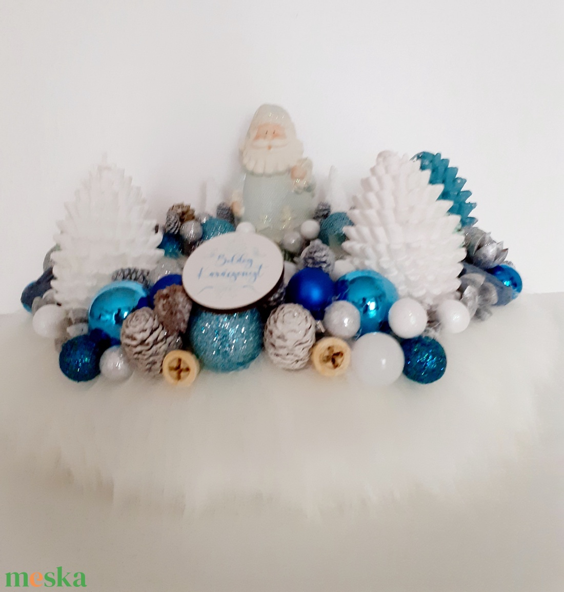 Adventi koszorú télapó figurával és toboz gyertyával - karácsony - adventi díszek - adventi asztaldísz - Meska.hu Adventi koszorú télapó figurával és toboz gyertyával - karácsony - adventi díszek - adventi asztaldísz - Meska.hu