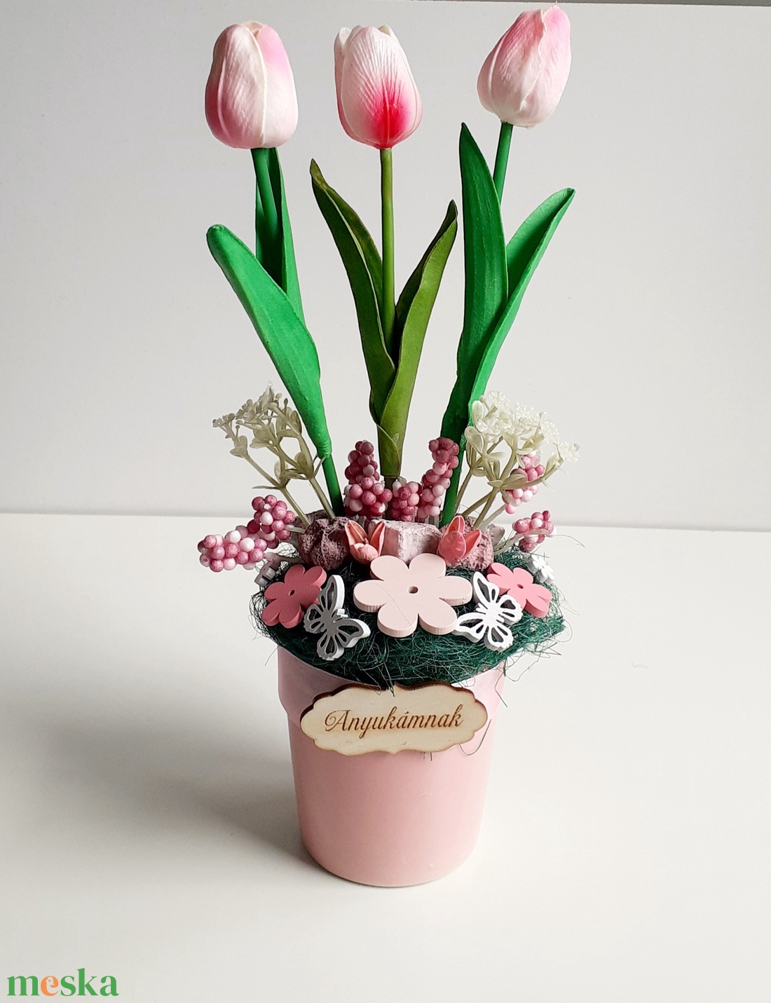 Anyáknapi asztaldísz ,tulipánokkal - otthon & életmód - dekoráció - asztal és polc dekoráció - asztaldísz - Meska.hu Anyáknapi asztaldísz ,tulipánokkal - otthon & életmód - dekoráció - asztal és polc dekoráció - asztaldísz - Meska.hu