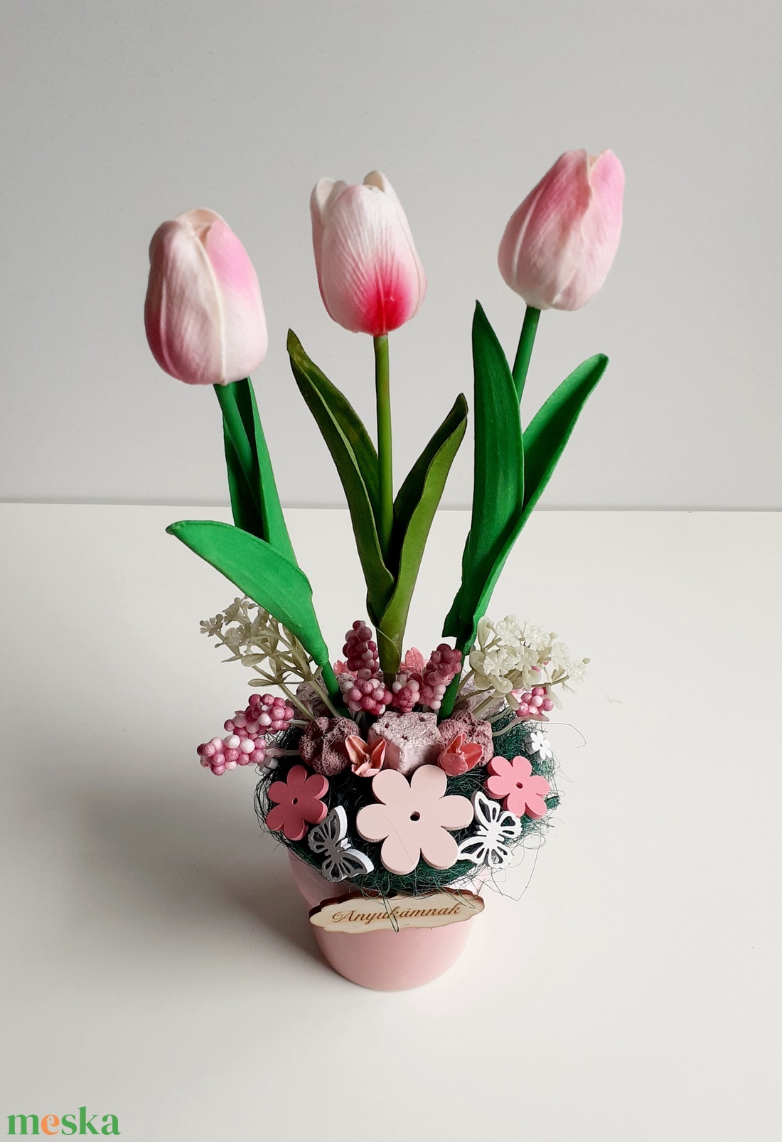 Anyáknapi asztaldísz ,tulipánokkal - otthon & életmód - dekoráció - asztal és polc dekoráció - asztaldísz - Meska.hu Anyáknapi asztaldísz ,tulipánokkal - otthon & életmód - dekoráció - asztal és polc dekoráció - asztaldísz - Meska.hu