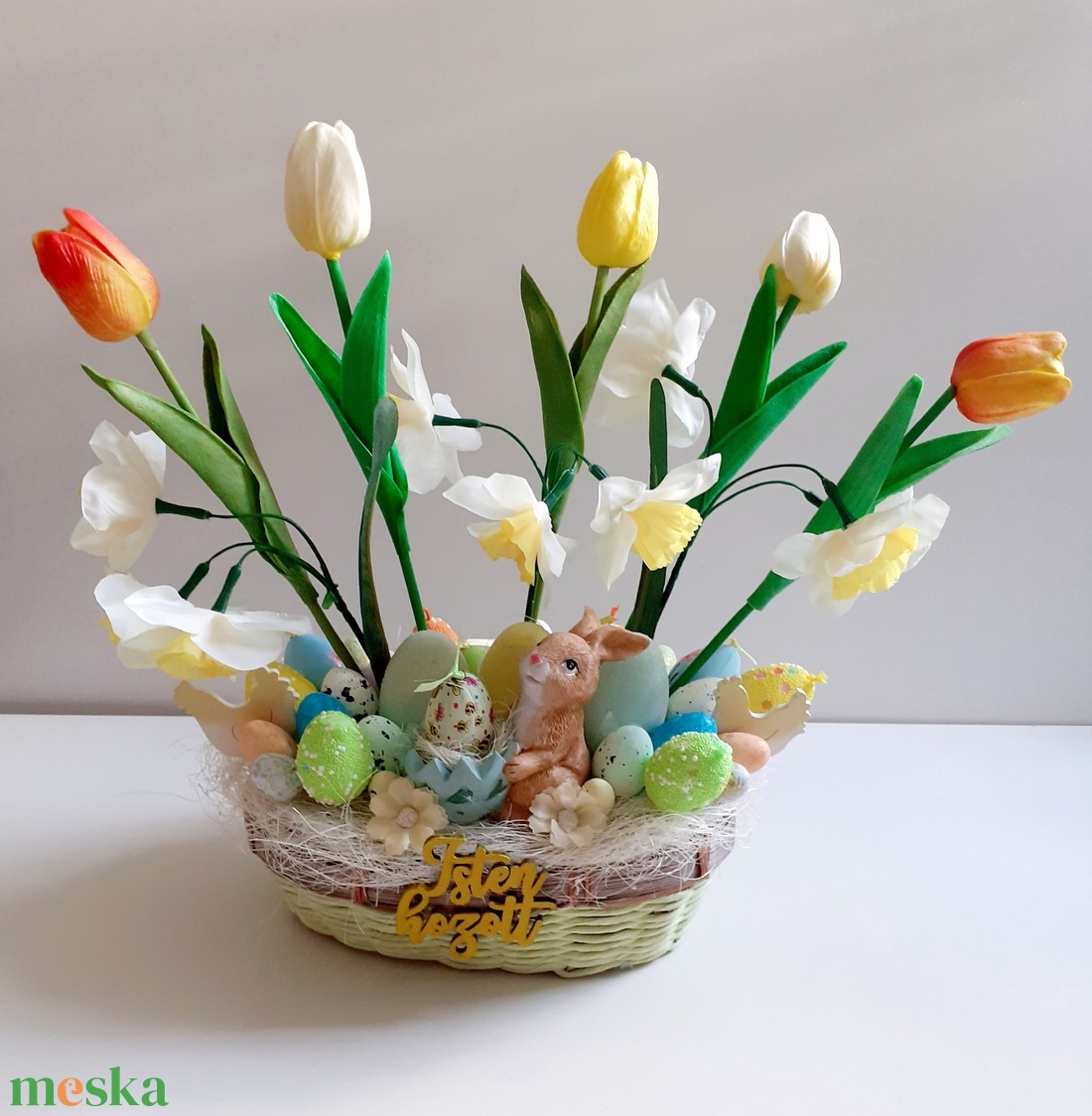 Húsvéti asztaldísz tulipánokkal és nyuszival - otthon & életmód - dekoráció - asztal és polc dekoráció - asztaldísz - Meska.hu Húsvéti asztaldísz tulipánokkal és nyuszival - otthon & életmód - dekoráció - asztal és polc dekoráció - asztaldísz - Meska.hu