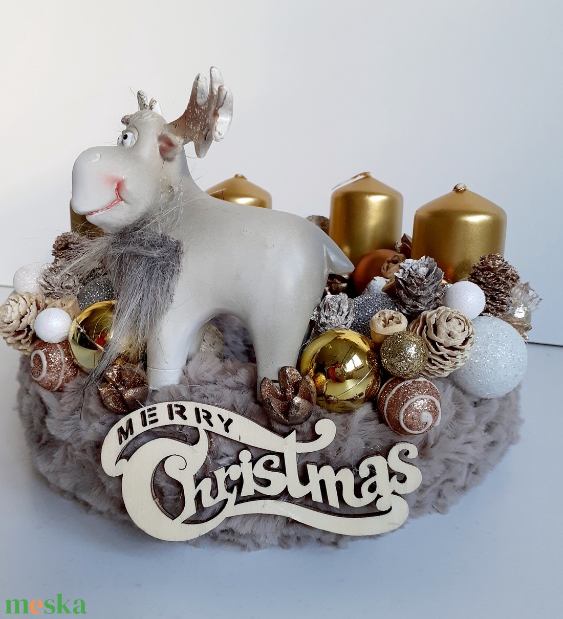 Adventi koszorú rénszarvas figurával - karácsony - adventi díszek - adventi asztaldísz - Meska.hu Adventi koszorú rénszarvas figurával - karácsony - adventi díszek - adventi asztaldísz - Meska.hu