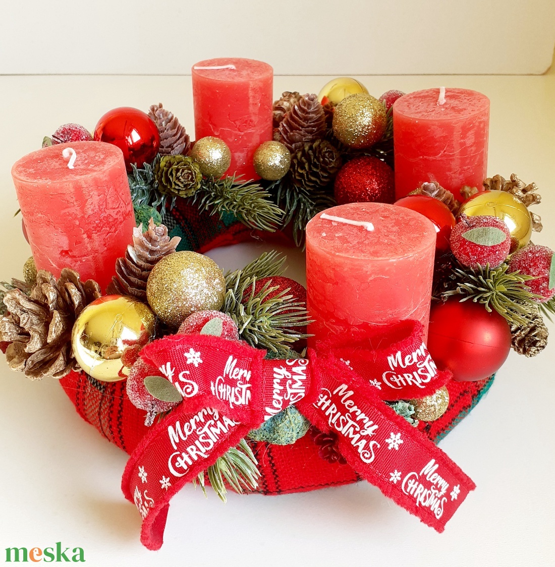 Adventi koszorú, hagyományos karácsonyi színekben - karácsony - adventi díszek - adventi koszorú - Meska.hu