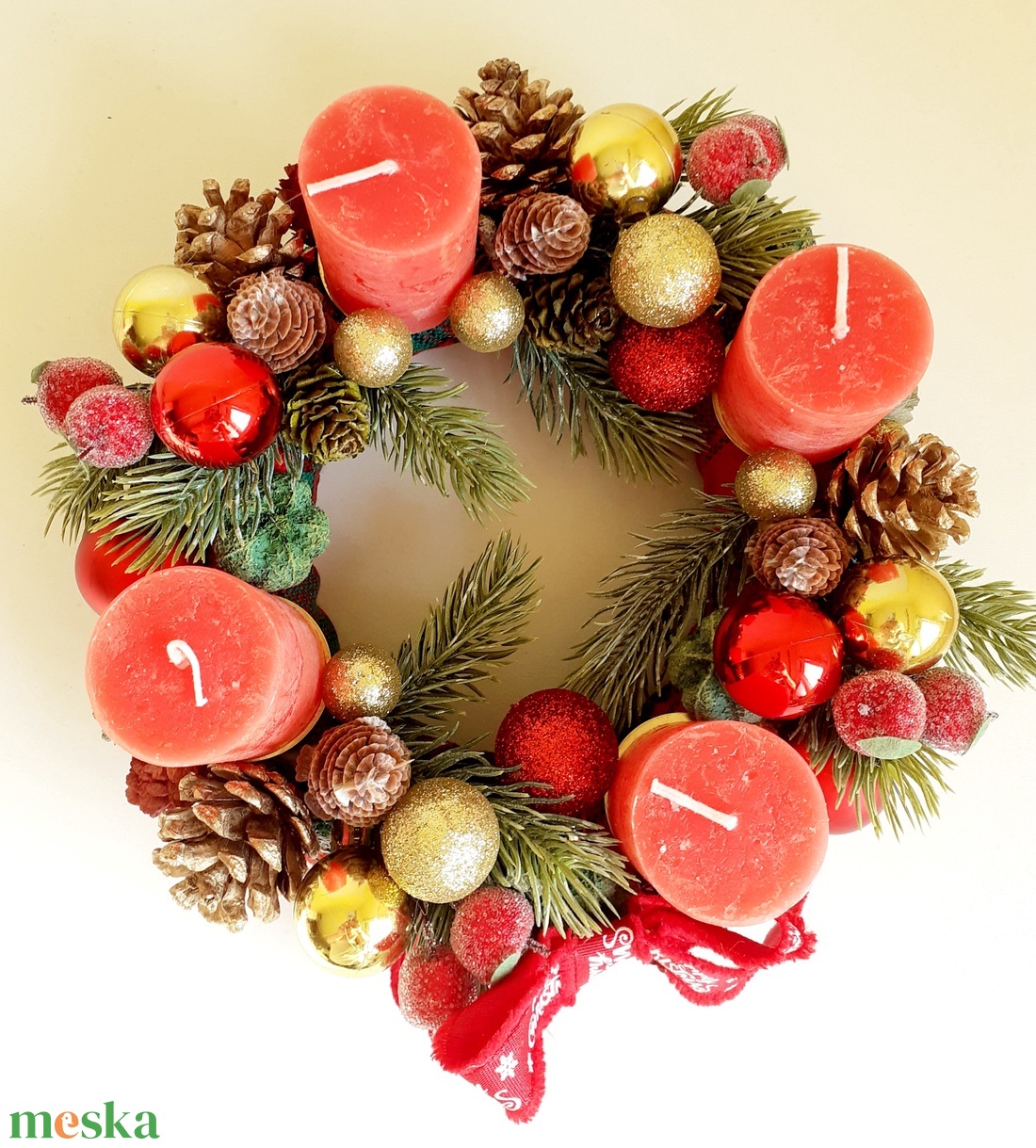 Adventi koszorú, hagyományos karácsonyi színekben - karácsony - adventi díszek - adventi koszorú - Meska.hu