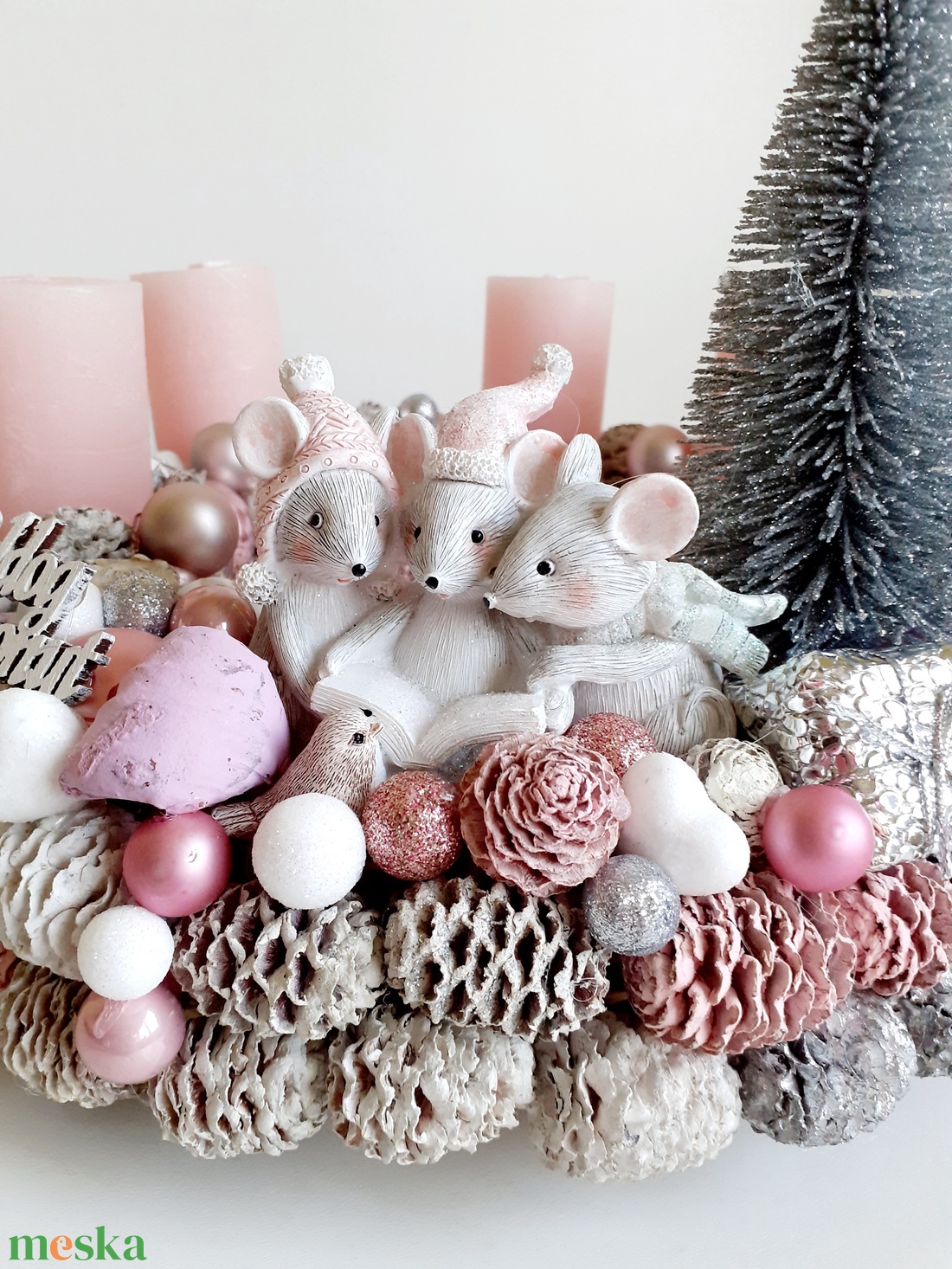 Adventi asztaldísz-Rózsaszín egerek - karácsony - adventi díszek - adventi koszorú - Meska.hu