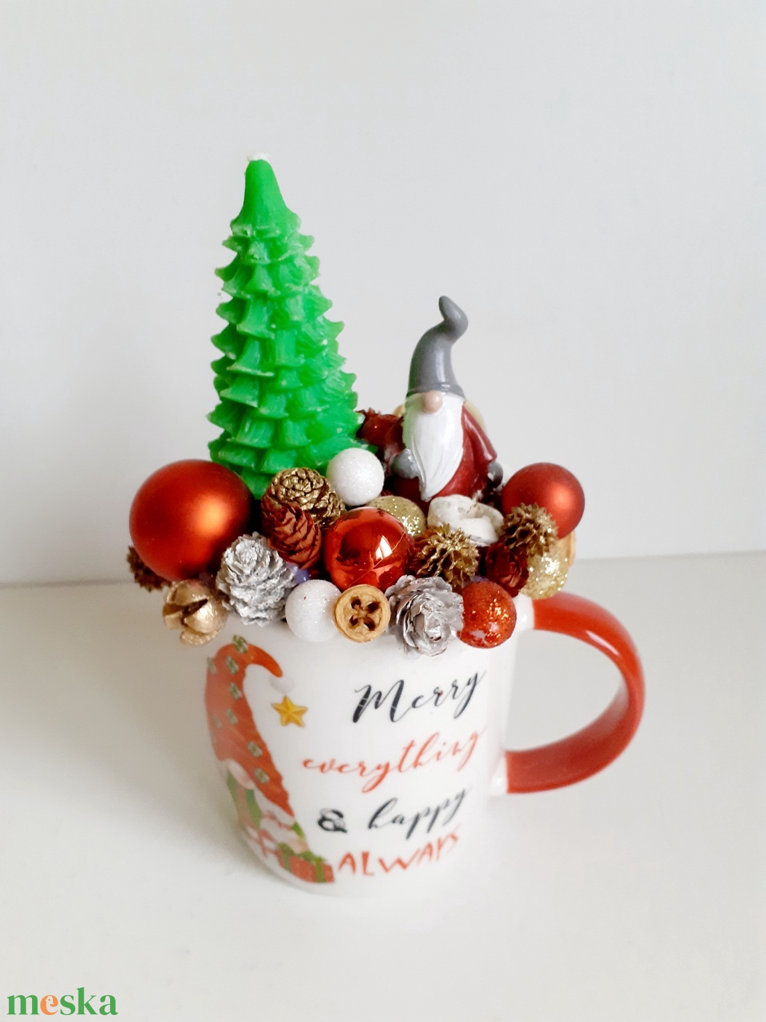 Karácsonyi pohárdísz Manóval és fenyőfa gyertyával - karácsony - adventi díszek - adventi asztaldísz - Meska.hu