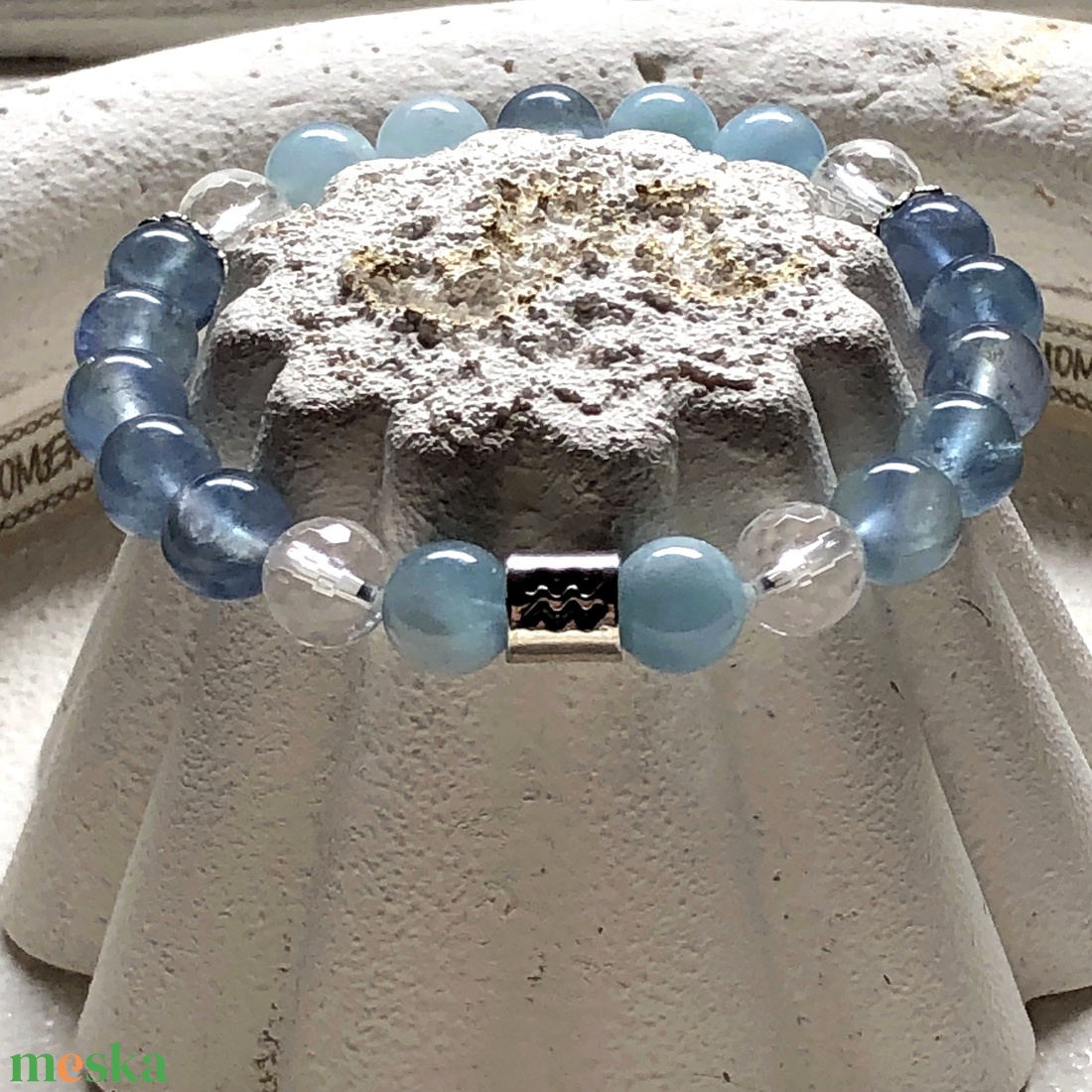 Női ásvány karkötő - csillagjegy (horoszkóp) sorozat (Aquarius - Vízöntő) - ékszer - karkötő - gyöngyös karkötő - Meska.hu