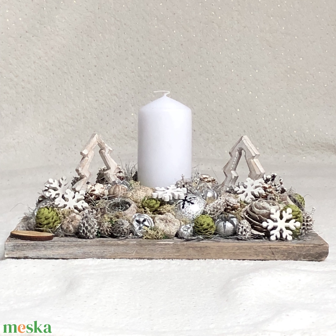Kisméretű karácsonyi és adventi gyertyás asztaldísz fa tálcán. - karácsony - adventi díszek - adventi gyertyadíszek és koszorúdíszek - Meska.hu Kisméretű karácsonyi és adventi gyertyás asztaldísz fa tálcán. - karácsony - adventi díszek - adventi gyertyadíszek és koszorúdíszek - Meska.hu