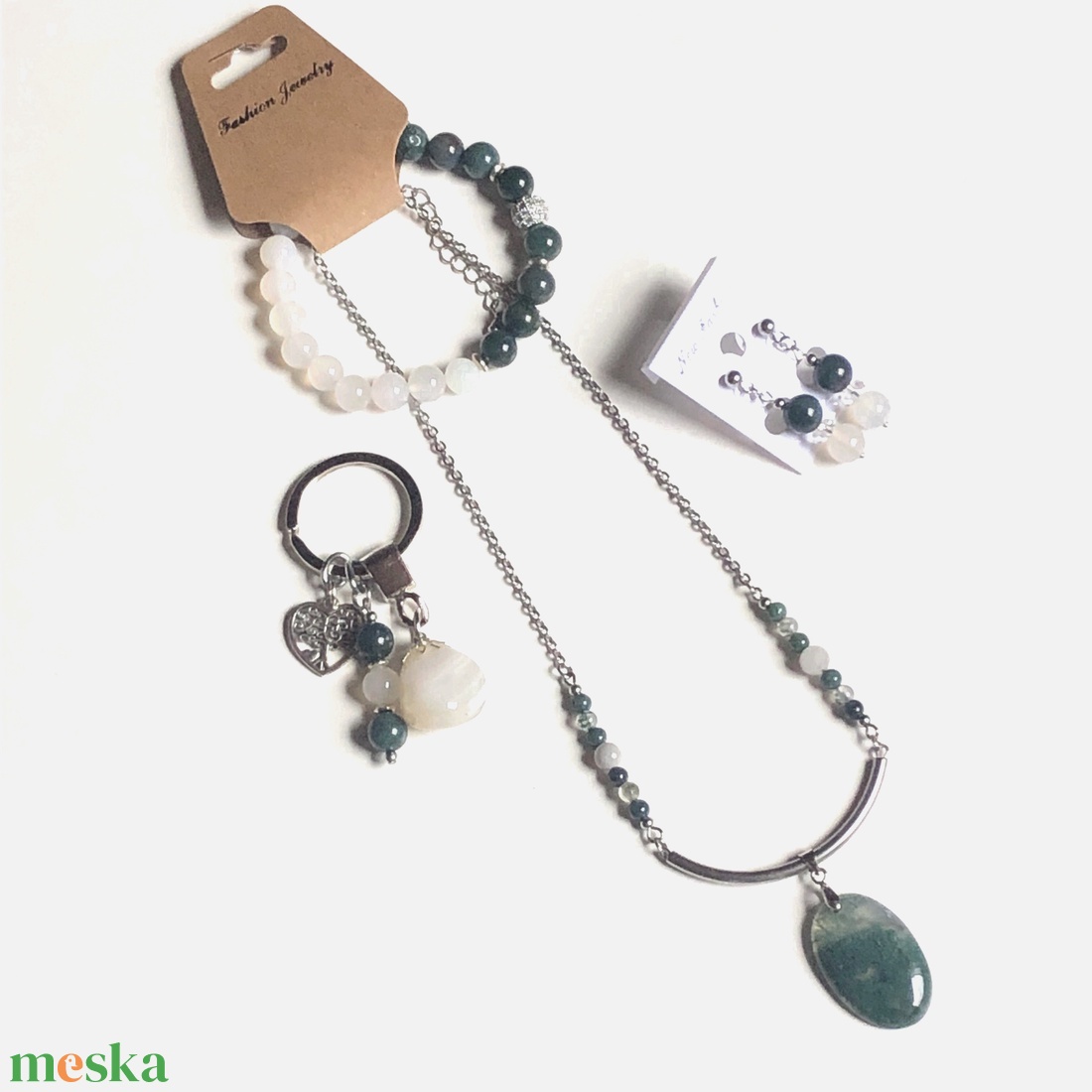 Mohaachát és fehér (béke) achát garnitúra - nyaklánc, karkötő, fülbevaló és kulcstartó - ékszer - ékszerszett - Meska.hu