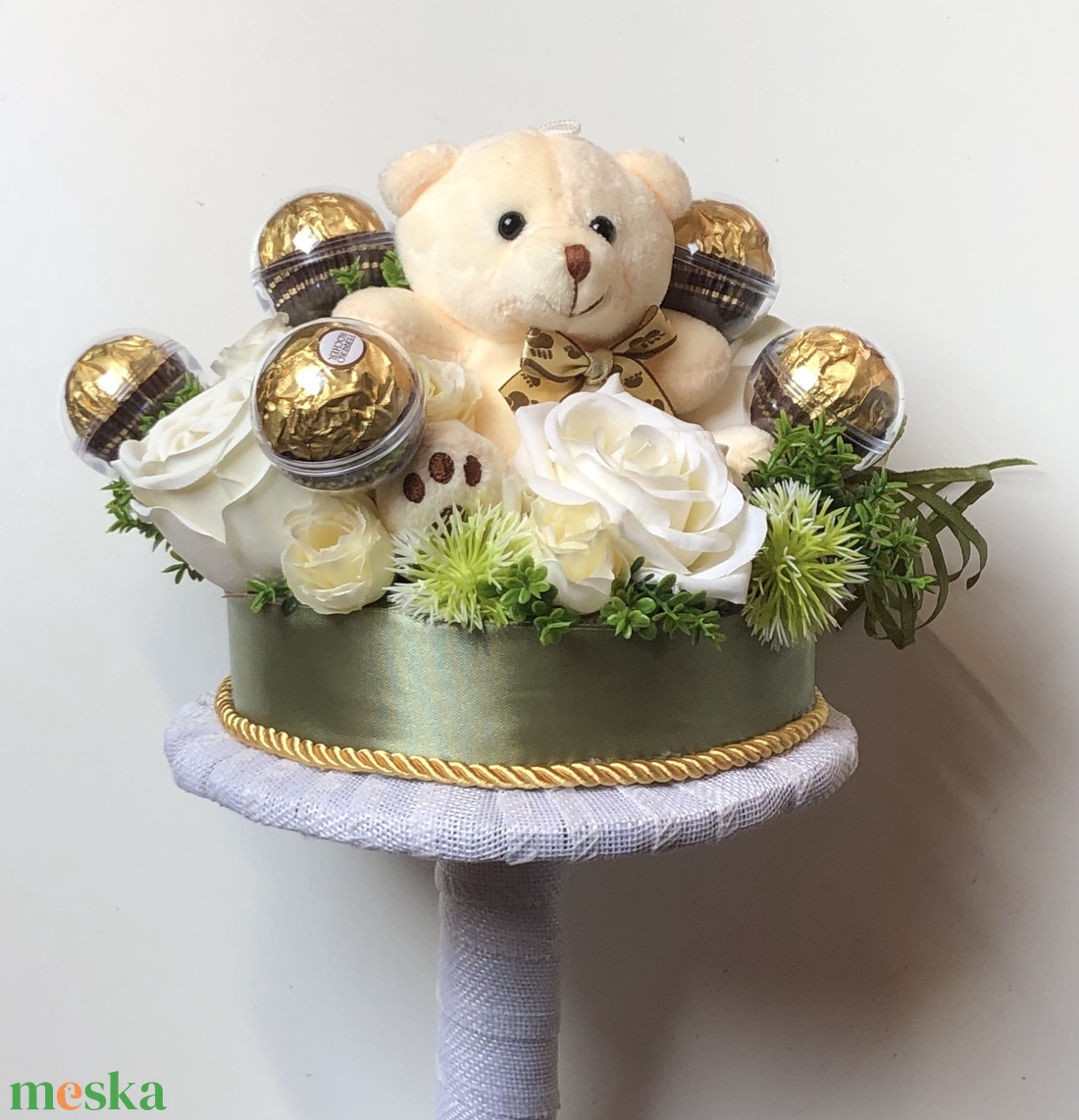 Ovis ballagási csokor plüss macival, csokival (Ferrero Rosé) - otthon & életmód - virágdekoráció - virágok - virágcsokor - Meska.hu