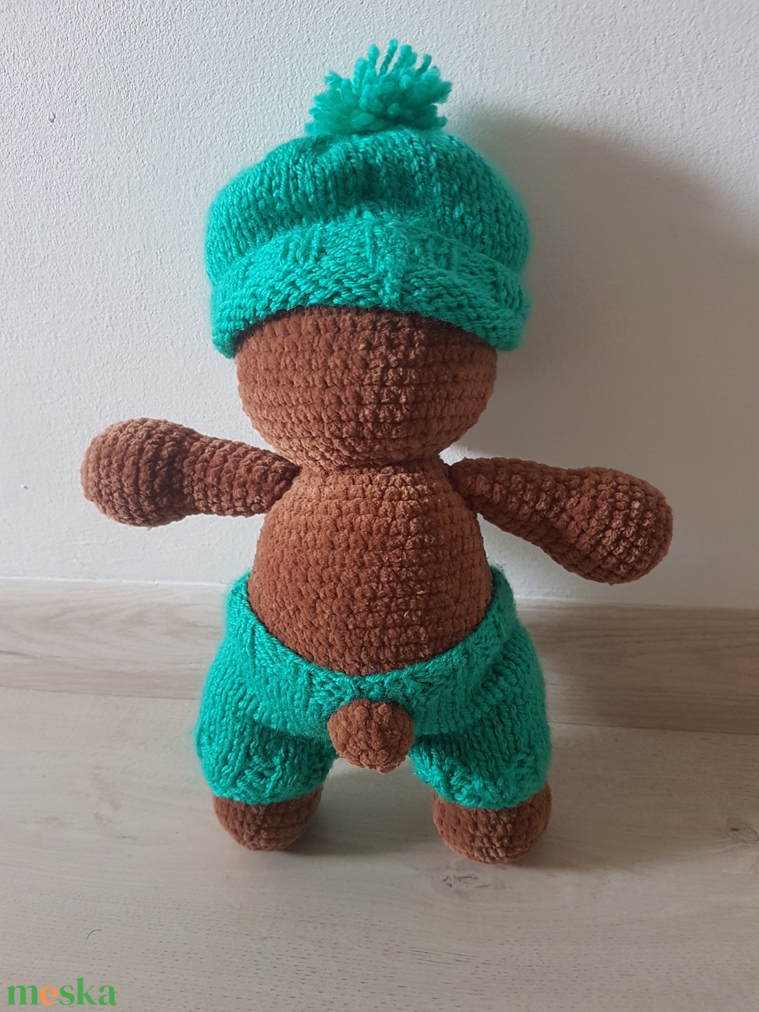 Barna maci zöld ruhában - játék & sport - plüssállat & játékfigura - maci - Meska.hu