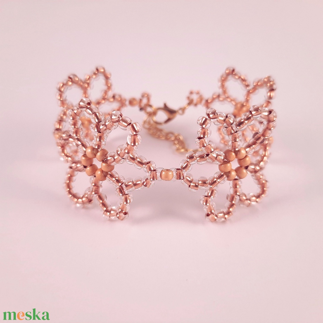 Gyöngyös nagy virágos, réz színű karkötő - ékszer - karkötő - gyöngyös karkötő - Meska.hu