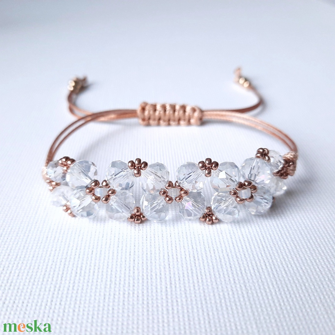 Áttetsző csiszolt üveg, viaszolt zsinóros karkötő - ékszer - karkötő - gyöngyös karkötő - Meska.hu