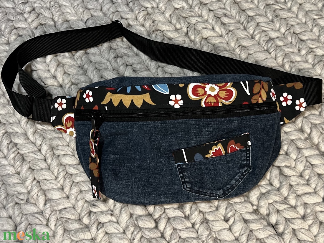 Övtáska farmernadrágból újragondolva - táska & tok - övtáska - Meska.hu