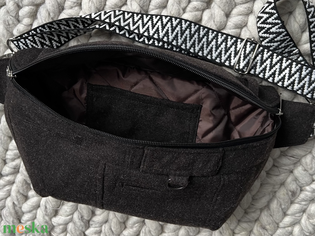 Övtáska sötétbarna gyapjúból - táska & tok - övtáska - Meska.hu