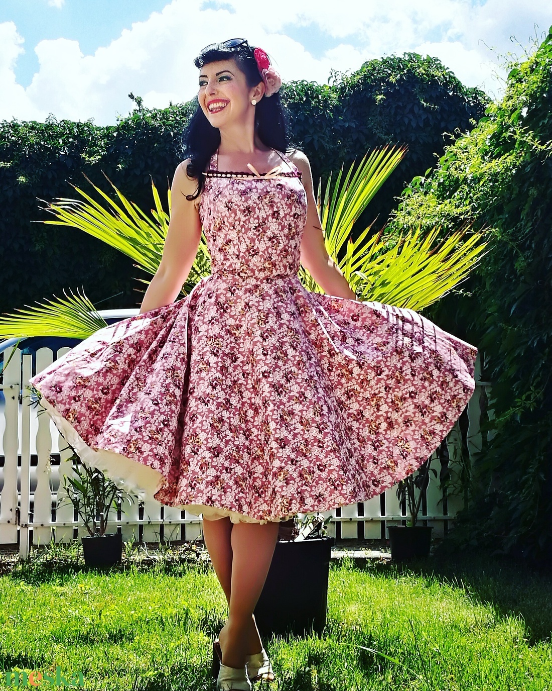 Pinup Rockabilly ruha apró rózsák és csipke, romantikus minta - ruha & divat - női ruha - ruha - Meska.hu Pinup Rockabilly ruha apró rózsák és csipke, romantikus minta - ruha & divat - női ruha - ruha - Meska.hu