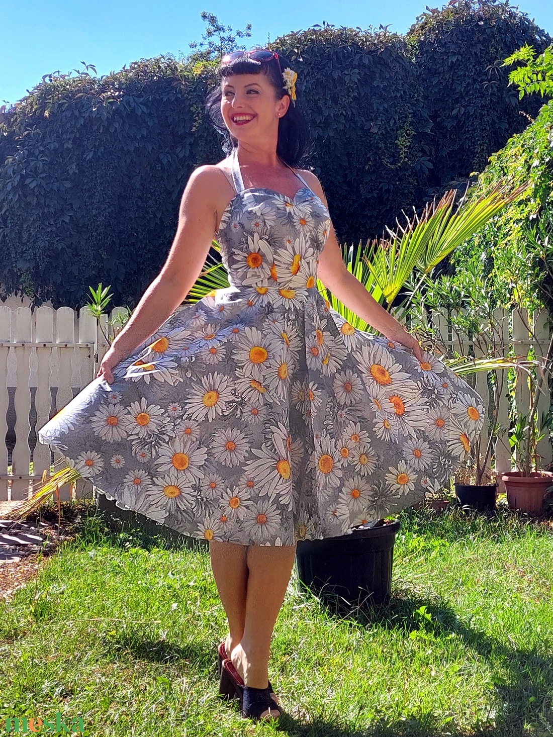 Pinup Rockabilly ruha, százszorszép mintás - ruha & divat - női ruha - ruha - Meska.hu Pinup Rockabilly ruha, százszorszép mintás - ruha & divat - női ruha - ruha - Meska.hu