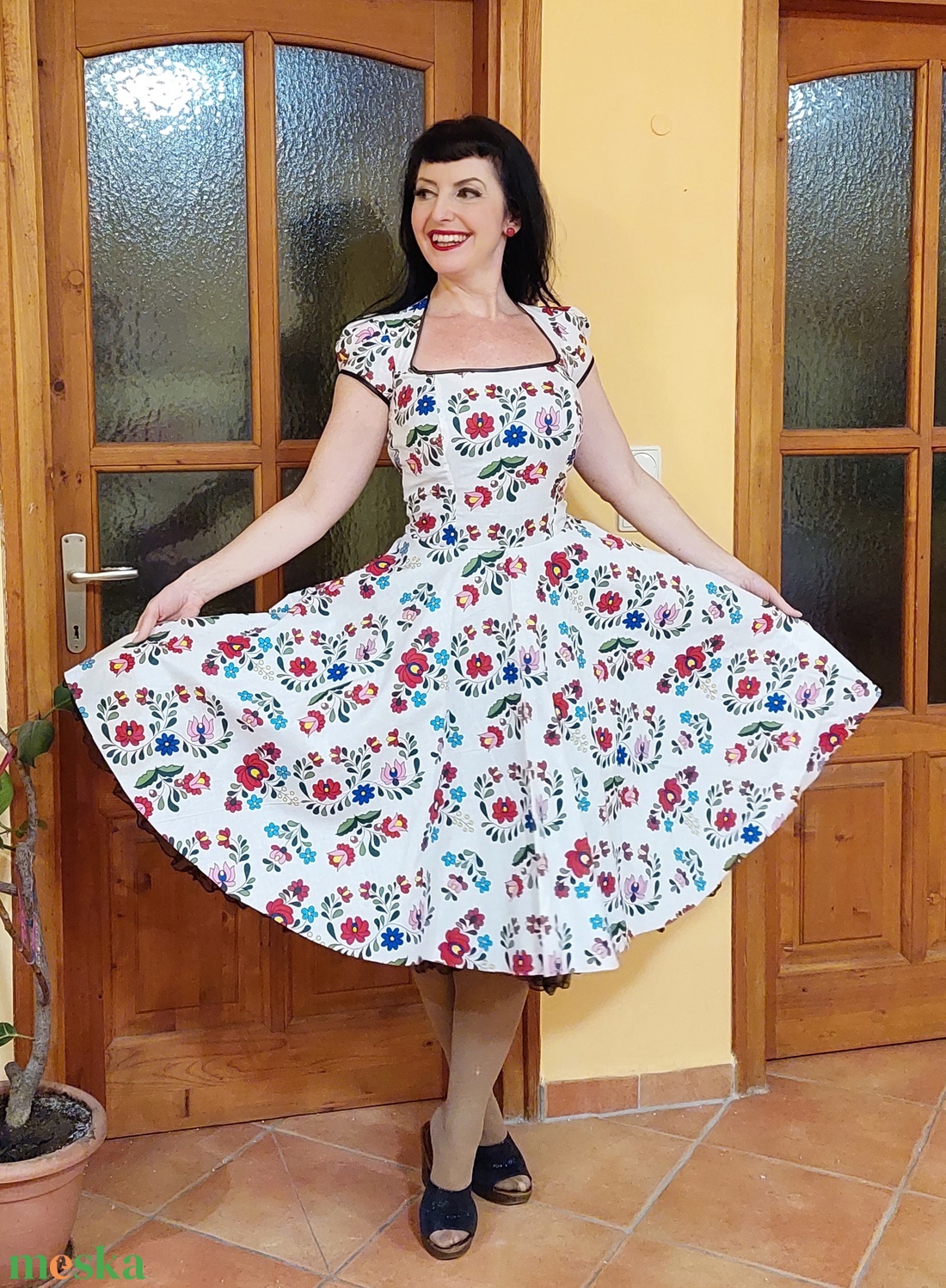 Folk Rockabilly ruha, kalocsai mintás fehér - ruha & divat - női ruha - ruha - Meska.hu Folk Rockabilly ruha, kalocsai mintás fehér - ruha & divat - női ruha - ruha - Meska.hu