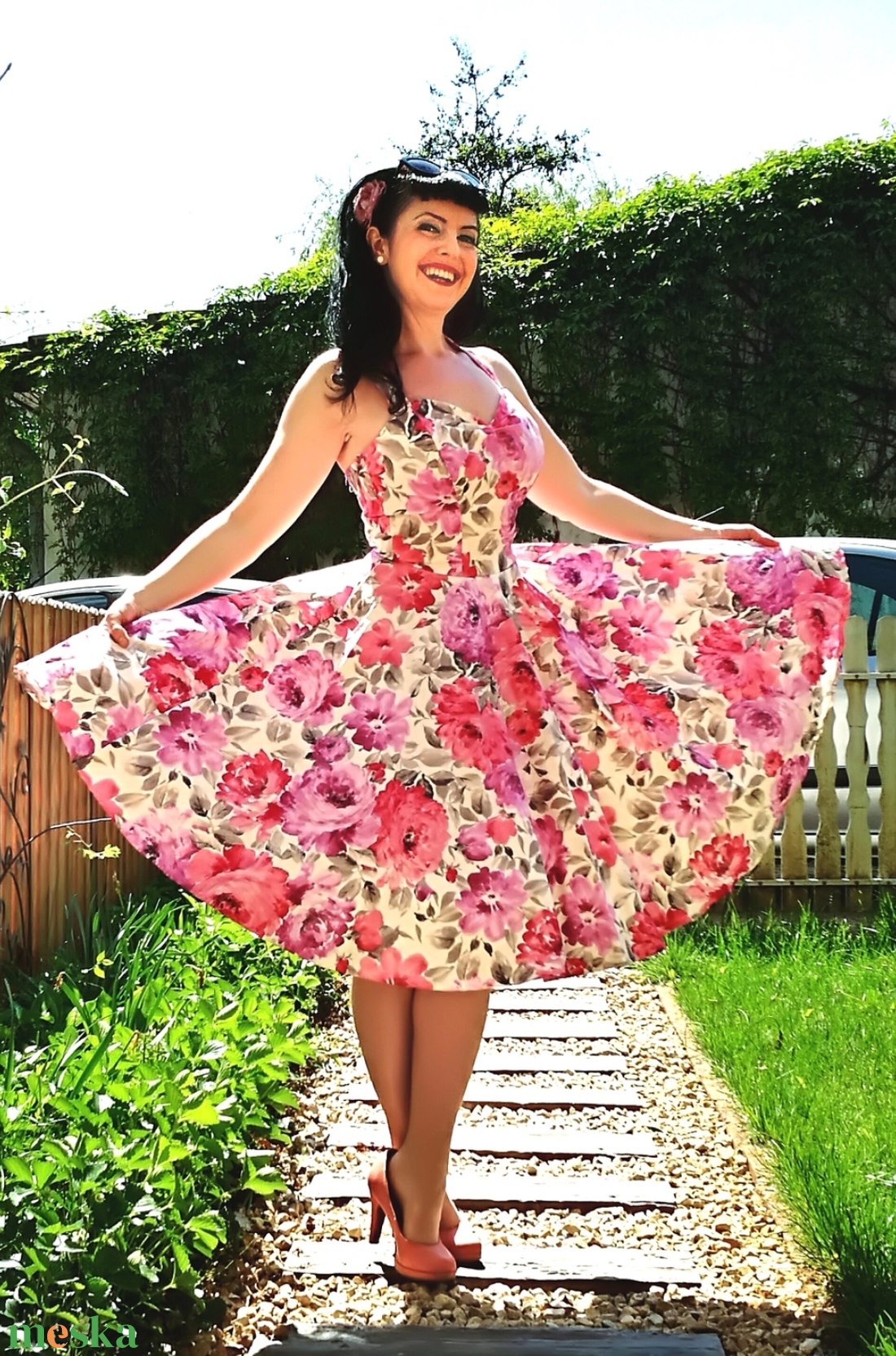 Pinup Rockabilly ruha tavaszi virágos rózsás Valentin napi, - ruha & divat - női ruha - ruha - Meska.hu Pinup Rockabilly ruha tavaszi virágos rózsás Valentin napi, - ruha & divat - női ruha - ruha - Meska.hu