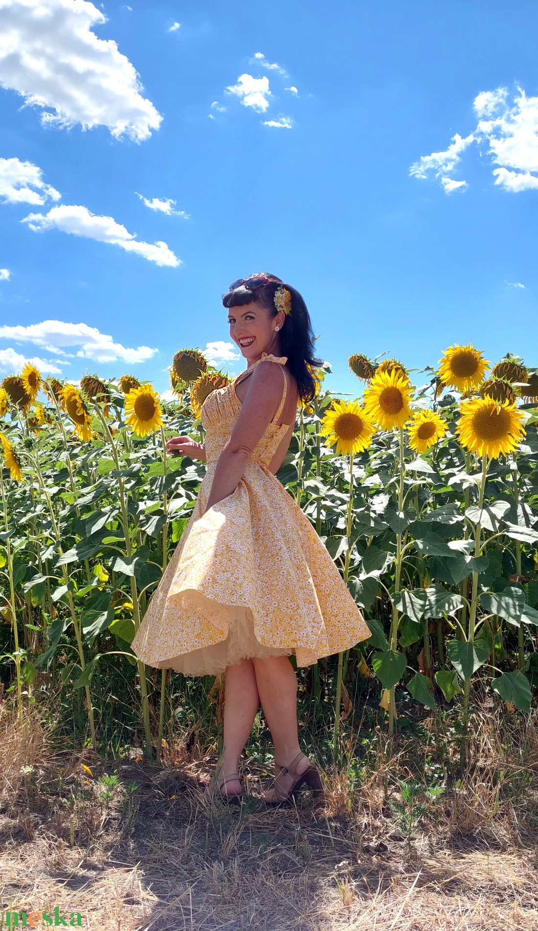 Pinup Rockabilly ruha, apró százszorszép, margareta mintás - ruha & divat - női ruha - ruha - Meska.hu Pinup Rockabilly ruha, apró százszorszép, margareta mintás - ruha & divat - női ruha - ruha - Meska.hu